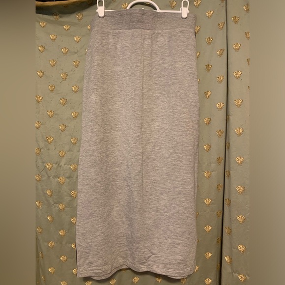 Tommy Hilfiger Long Sporty Skirt Size Small - Picture 2 of 4